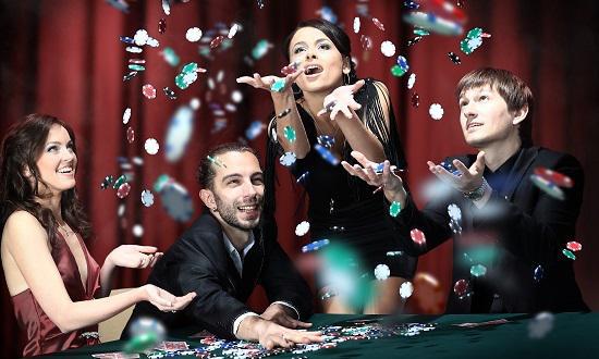 People in casino playing 3 card rummy
